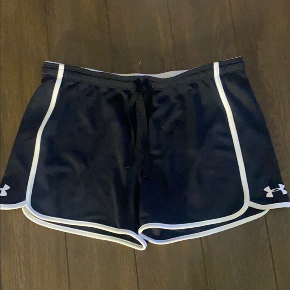 Under Armour black shorts
